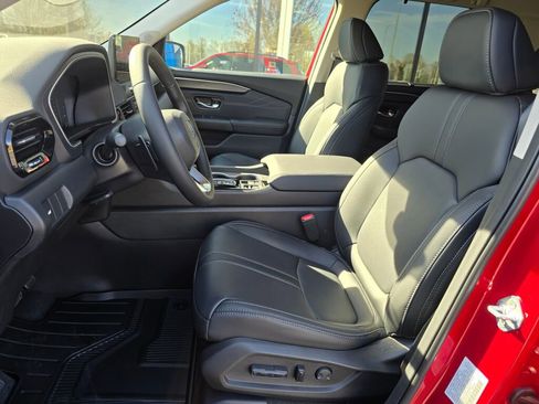 New 2026 Honda Pilot image 16