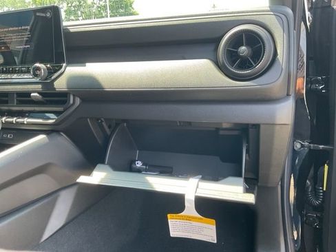 New 2025 Chevrolet Colorado Trail Boss w/ Midnight Edition image 19