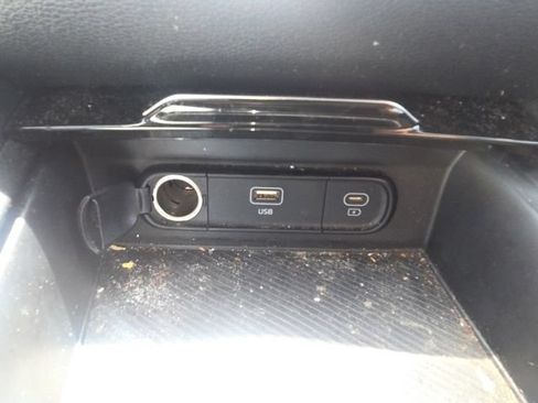 Used 2023 Kia Sportage LX AWD/4WD image 31