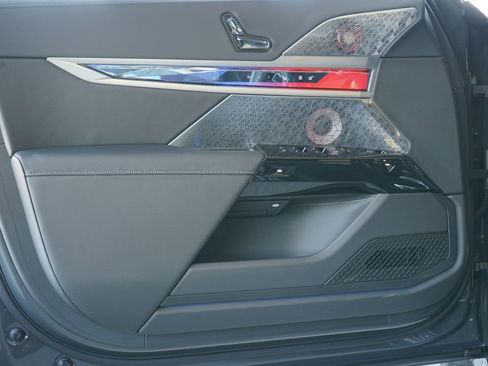 New 2026 BMW 760i xDrive 760i xDrive w/ Executive Package image 10