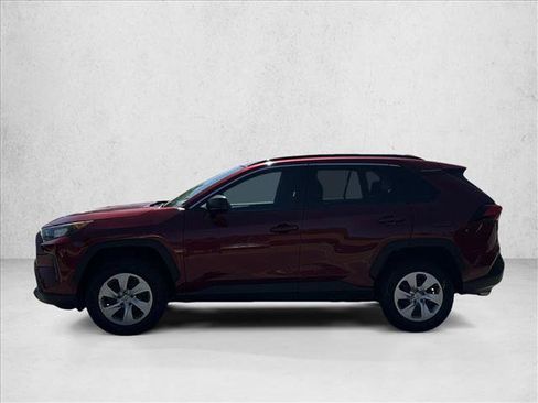 Used 2019 Toyota RAV4 LE FWD image 8