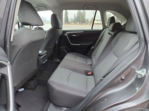 Used 2023 Toyota RAV4 XLE image 28