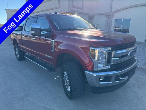 Used 2019 Ford F250 XLT w/ XLT Premium Package image 21