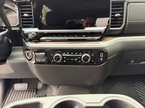 Certified 2026 Chevrolet Silverado 1500 LT AWD/4WD image 11