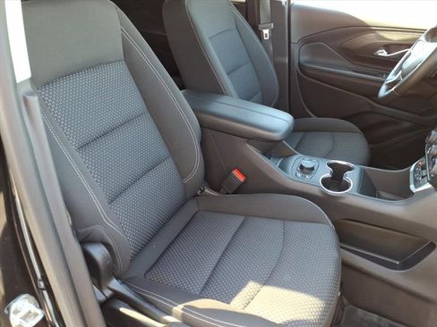 Used 2022 GMC Terrain SLE w/ Driver Convenience Package image 17