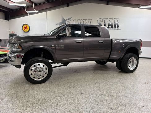 Used 2015 RAM 3500 Laramie w/ Convenience Group AWD/4WD image 2