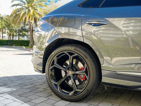 Used 2019 Lamborghini Urus AWD/4WD image 47