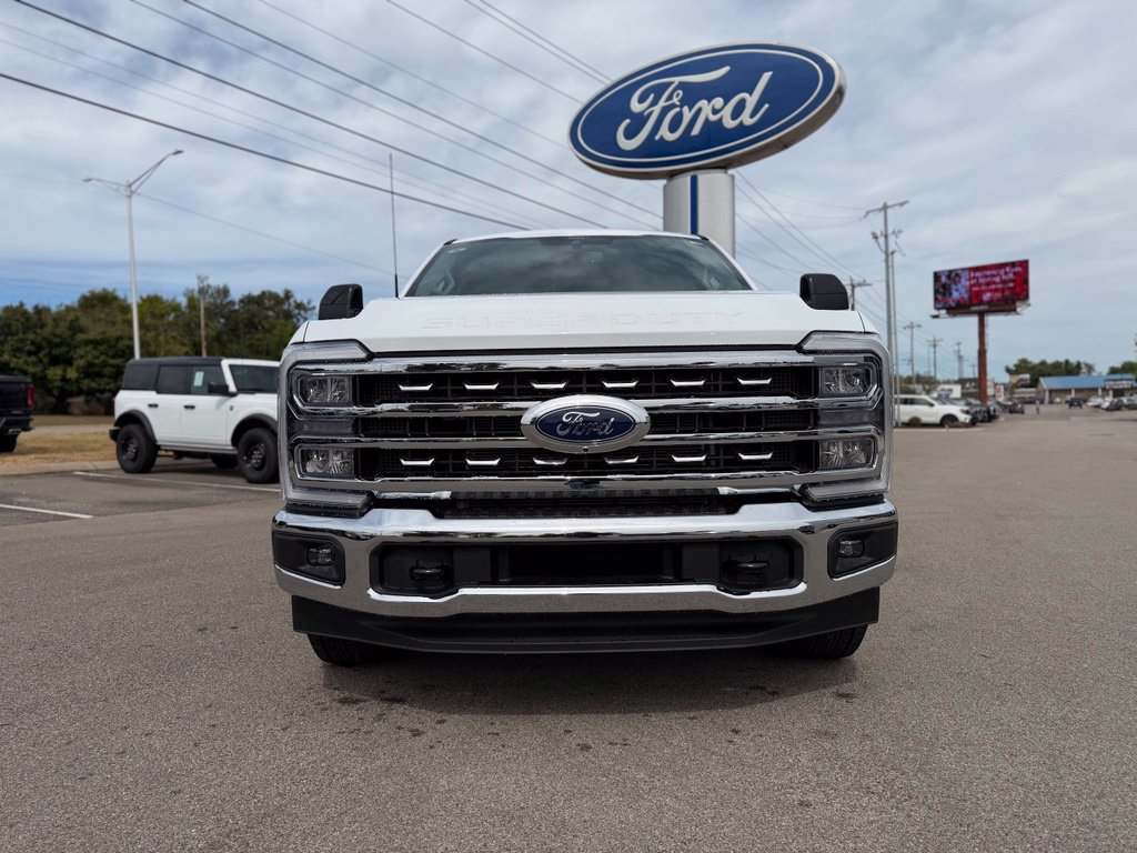 New 2026 Ford F350 Lariat w/ Camper Package RWD image 2