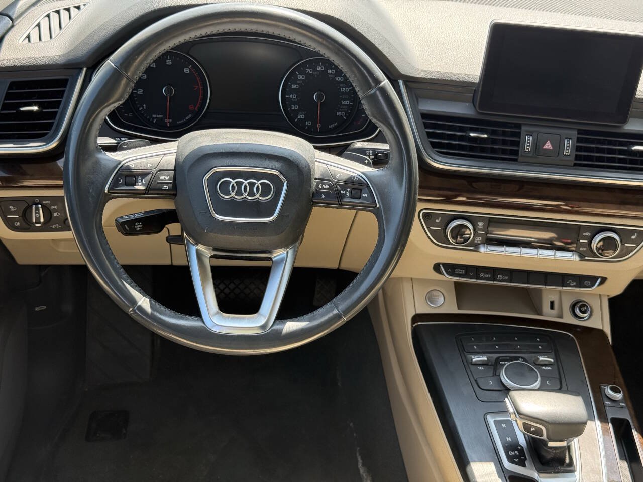 Used 2019 Audi Q5 2.0T Premium w/ Convenience Package AWD/4WD image 13