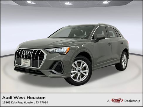 Used 2022 Audi Q3 2.0T Premium w/ Convenience Package image 1