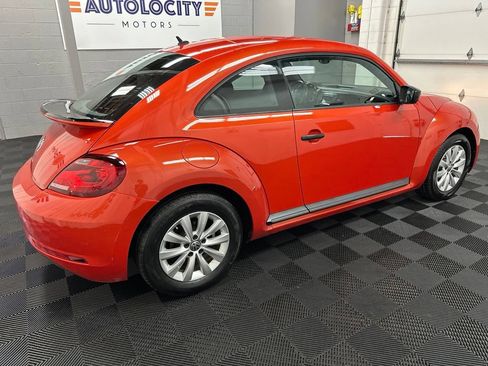 Used 2018 Volkswagen Beetle 2.0T S FWD image 11