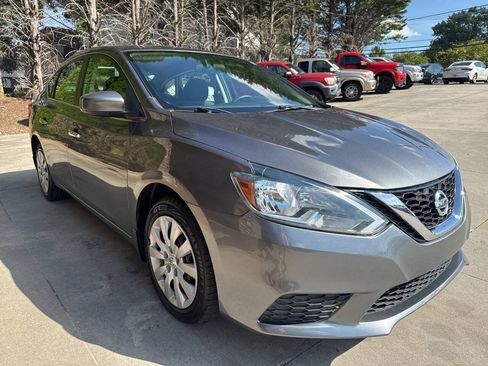 Used 2017 Nissan Sentra S FWD image 4
