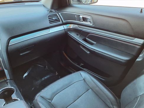 Used 2016 Ford Explorer Sport w/ Equipment Group 401A image 10