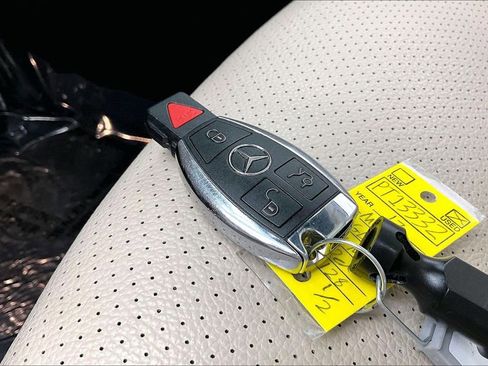 Used 2017 Mercedes-Benz GLC 300 4MATIC image 11