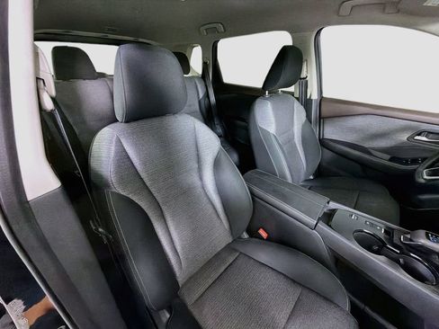 Used 2022 Nissan Rogue SV FWD image 28