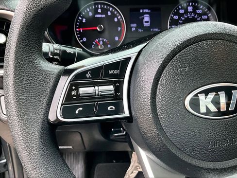 Used 2020 Kia Forte LXS image 22