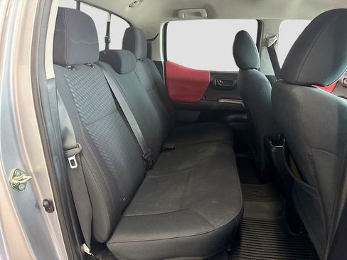 Used 2020 Toyota Tacoma SR5 RWD image 24