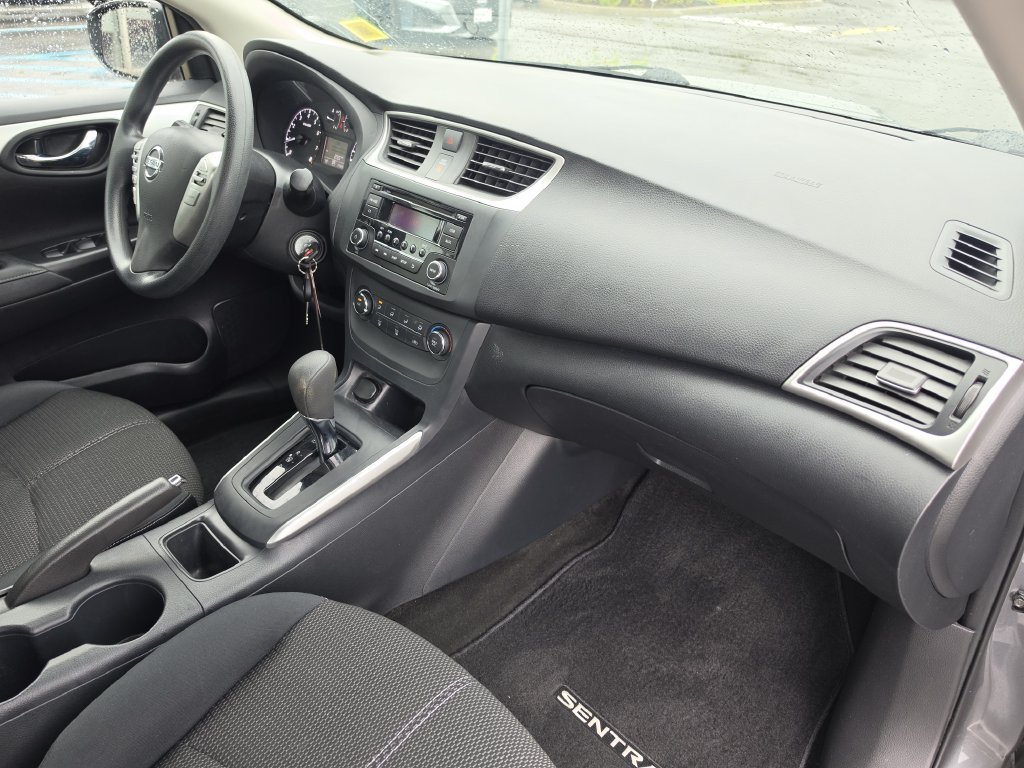 Used 2017 Nissan Sentra S FWD image 22