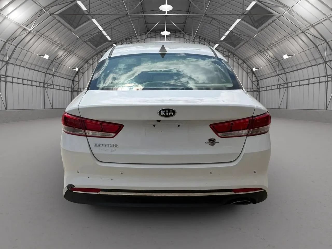 Used 2018 Kia Optima LX w/ 17" Alloy Wheels Package FWD image 6