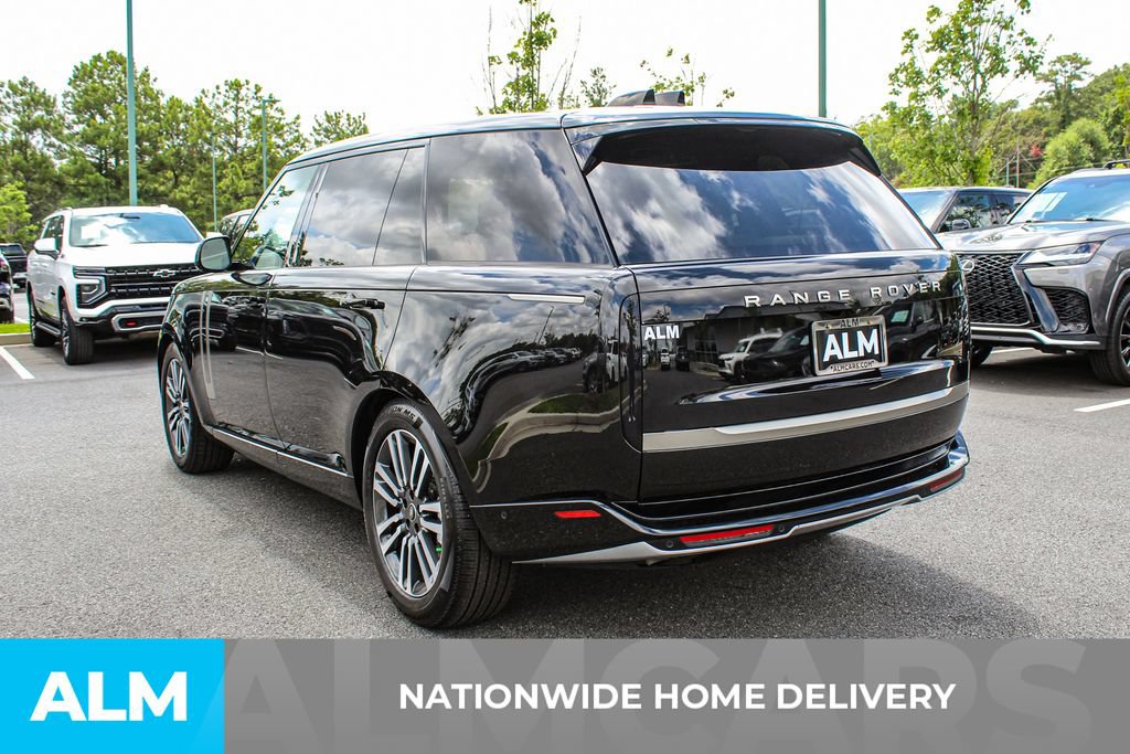 Used 2025 Land Rover Range Rover Long Wheelbase SE AWD/4WD image 4