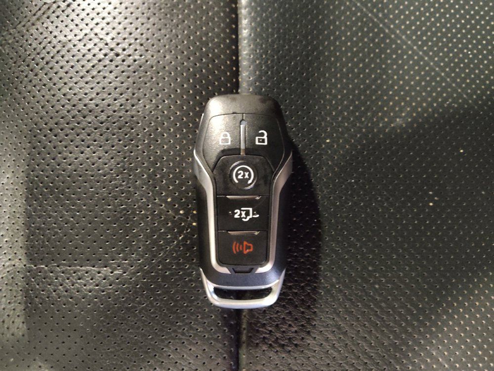 Used 2016 Ford F150 Lariat RWD image 32