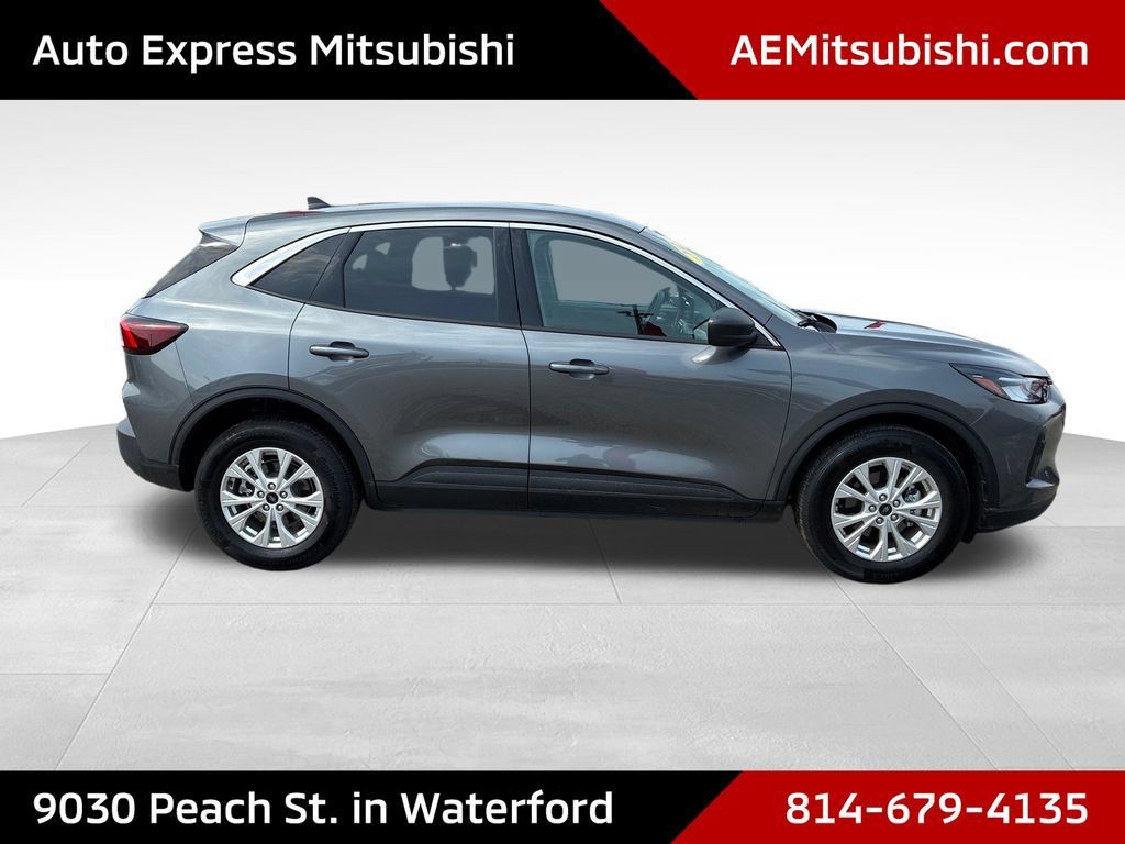 Used 2023 Ford Escape Active AWD/4WD image 8