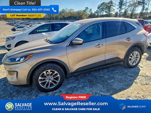 Used 2021 Ford Escape SE image 1