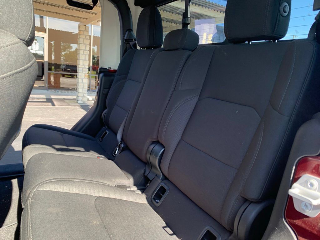 Used 2021 Jeep Gladiator Sport AWD/4WD image 27