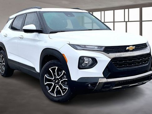 Used 2022 Chevrolet TrailBlazer ACTIV image 3