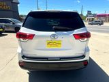 Used 2019 Toyota Highlander XLE image 4