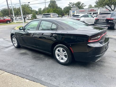 Used 2021 Dodge Charger SXT w/ Leather Interior Group RWD image 7