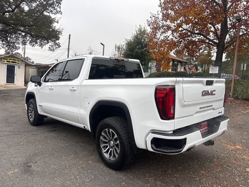 Used 2020 GMC Sierra 1500 AT4 w/ AT4 Premium Package image 11