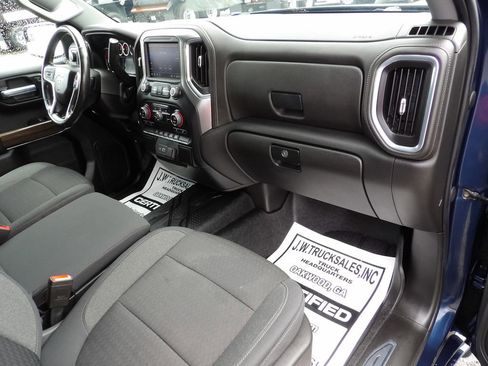 Used 2021 Chevrolet Silverado 1500 LT image 41