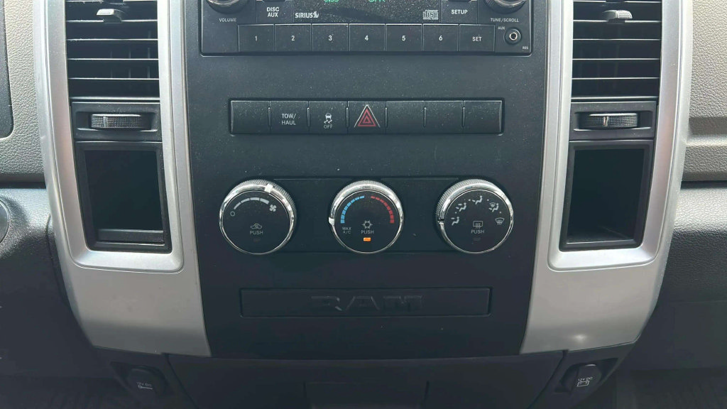 Used 2012 RAM 1500 Classic SLT RWD image 16