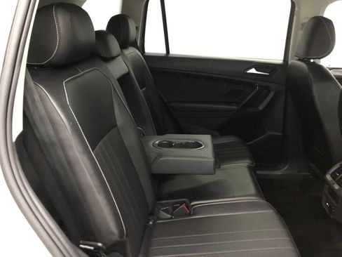 Used 2023 Volkswagen Tiguan SE AWD/4WD image 37
