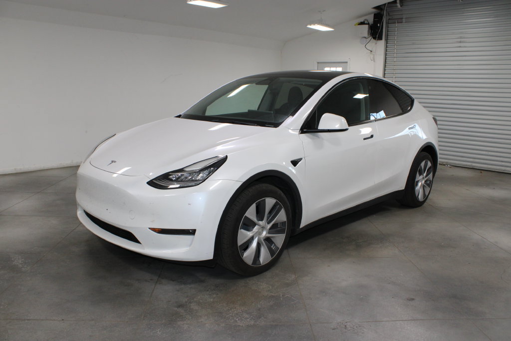 Used 2023 Tesla Model Y Long Range AWD/4WD image 4