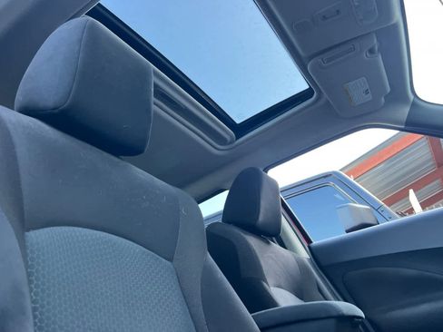 Used 2015 Nissan Juke SV w/ Technology Package image 17