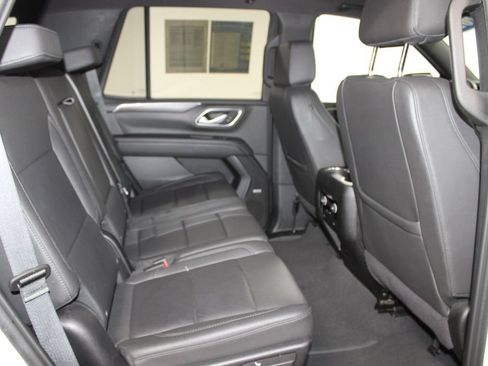 Used 2024 Chevrolet Tahoe LT RWD image 32