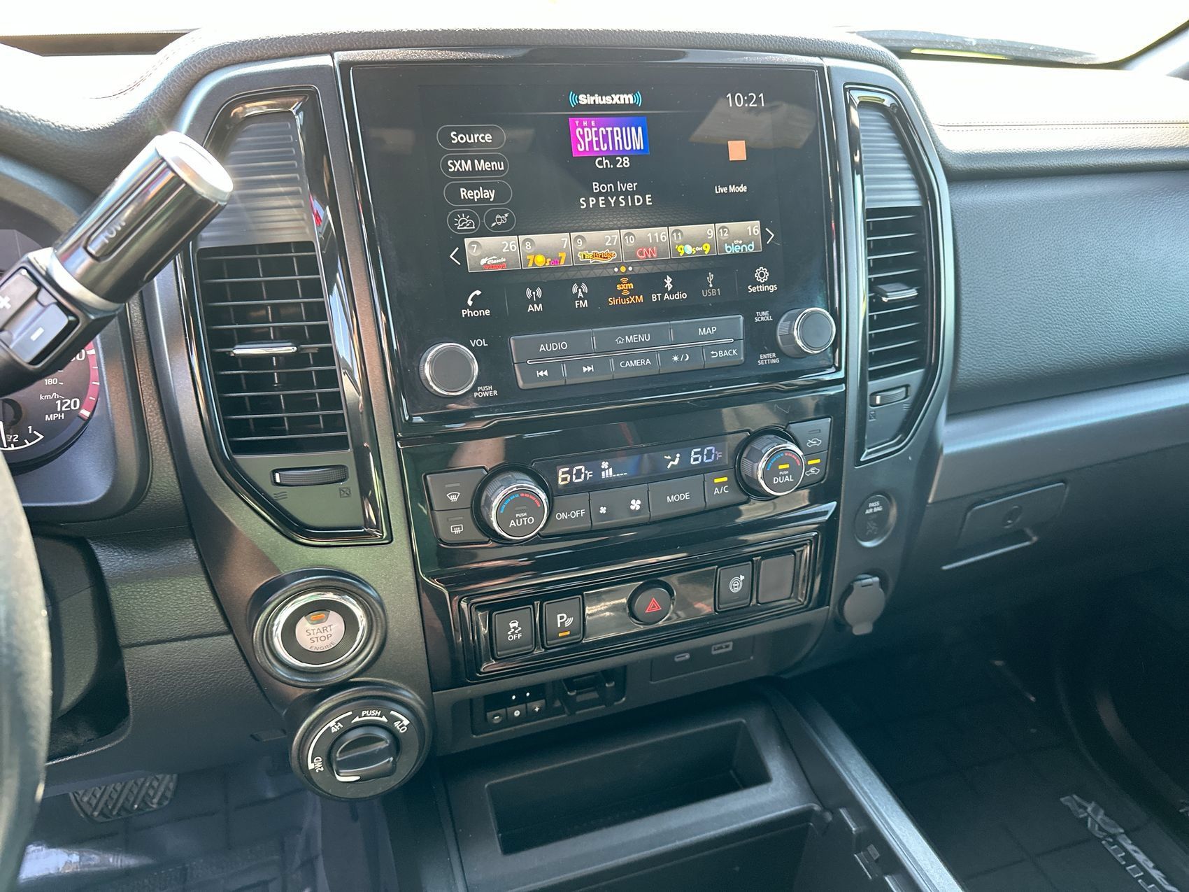 Used 2022 Nissan Titan PRO-4X w/ Pro-4x Utility Package AWD/4WD image 15