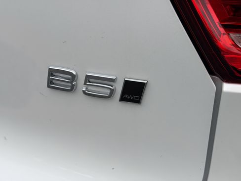 New 2026 Volvo XC40 B5 Ultra w/ Protection Package image 10