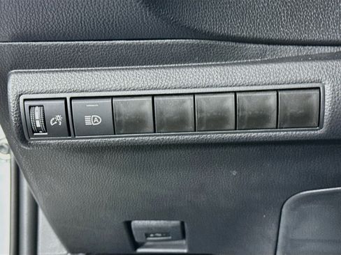 Certified 2026 Toyota Corolla SE w/ SE Package FWD image 10