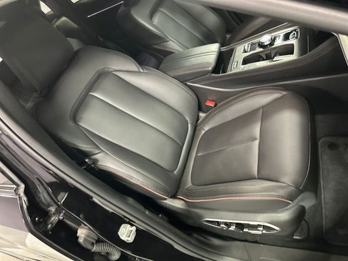 Used 2024 Jeep Wagoneer Launch Edition image 27