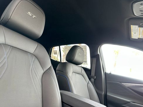 New 2026 Buick Envista Sport Touring w/ Convenience II Package FWD image 17