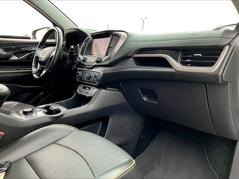 Used 2022 GMC Terrain AT4 w/ Infotainment Package II image 13