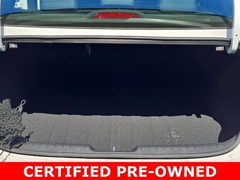 Used 2025 Hyundai Elantra Limited FWD image 12
