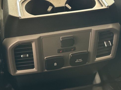 Used 2019 Ford F350 Lariat AWD/4WD image 14