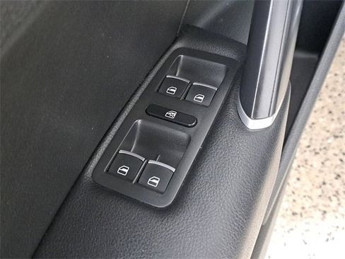 Used 2022 Volkswagen Passat 2.0T R-Line image 23