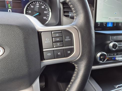 Used 2024 Ford Expedition Max XLT image 23