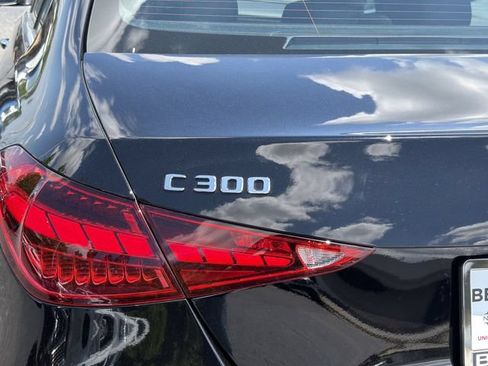 Used 2025 Mercedes-Benz C 300 Sedan image 5