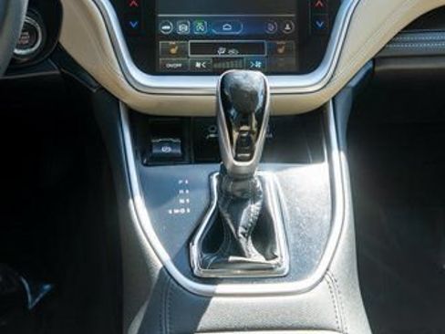 Used 2025 Subaru Outback Limited AWD/4WD image 17
